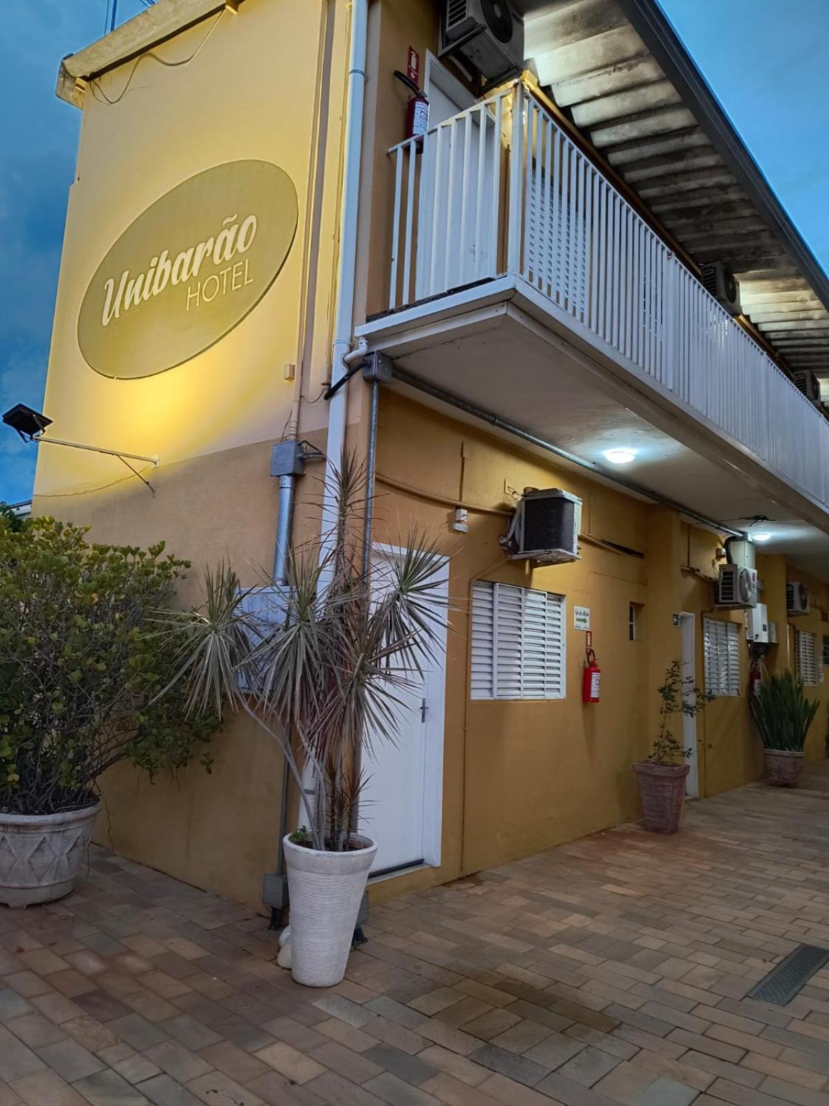 Unibarao Hotel -Proximo As Universidades Unicamp-Puc-Hospitais -Bancos-Restaurantes-Praca Capital -Shopping Dom Pedro - Expo Dom Pedro-Ceasa Кампинас Экстерьер фото